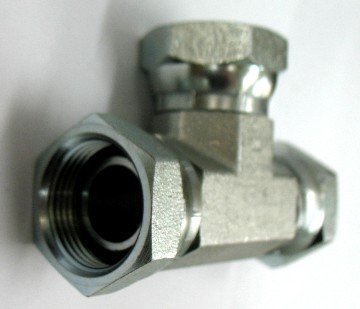 HAK Hydraulic FEMALE PIPE X FEMALE PIPE X FEMALE PIPE SWIVEL Union TEE